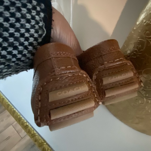 COACH MOCCASIN LOAFERS. - Picture 10 of 14
